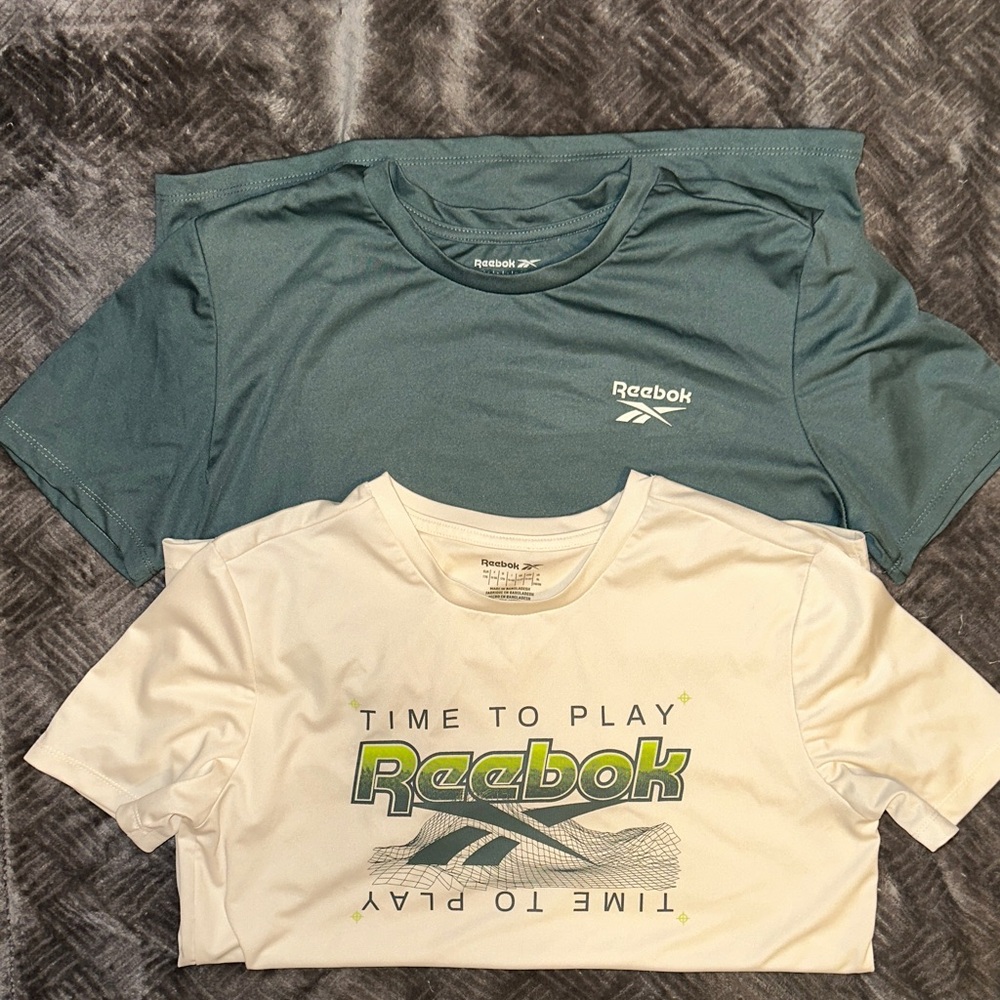 Reebok Green and Cream Short Sleeve Tees